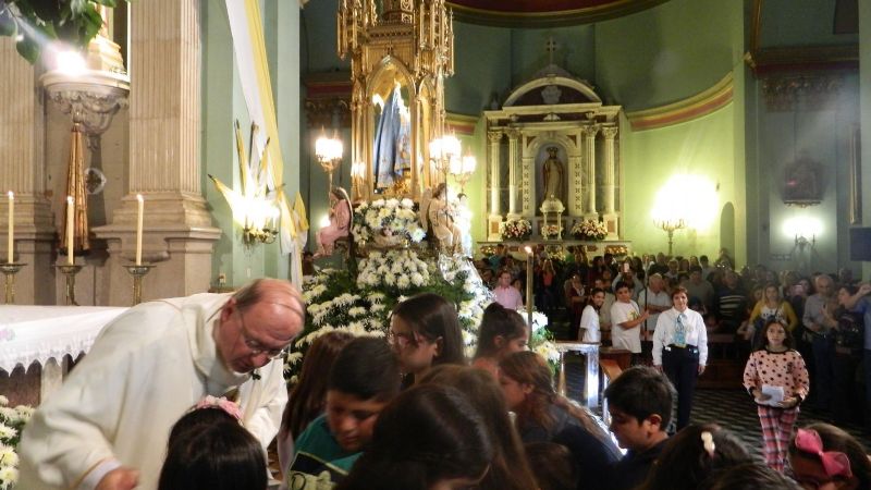 Los niños homenajearon a la Madre del Valle