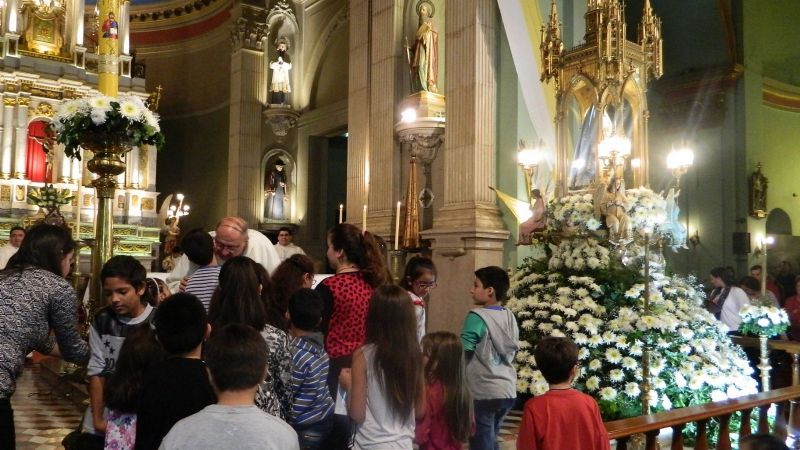 Los niños homenajearon a la Madre del Valle