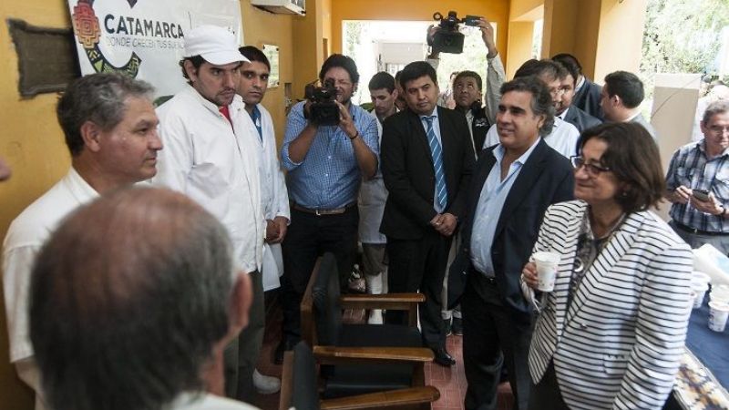 La Gobernadora en el lanzamiento de los nuevos productos de CoTaLi