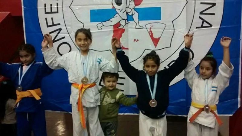 Gran cosecha de medallas en el Apertura de Judo