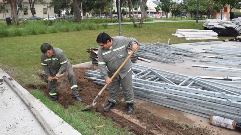 Se está armando el nuevo Carrusel en La Alameda