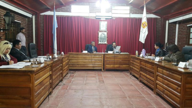 Estudian implementación del reloj tarifario