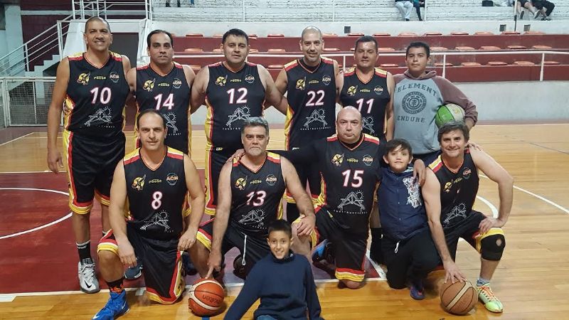 Aragón en Súper Maxi y Red Star en Máster, campeones