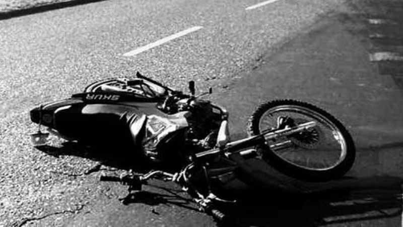 Una mujer y un niño heridos en un accidente