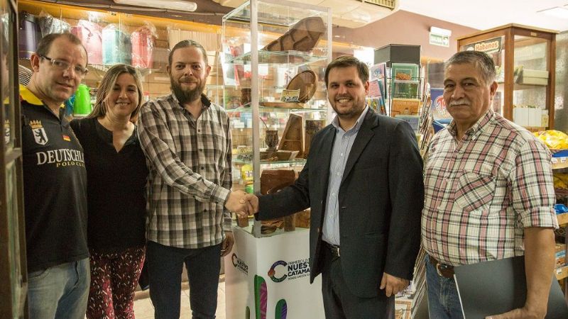 “Primero lo nuestro” inauguró un punto de venta en pleno centro