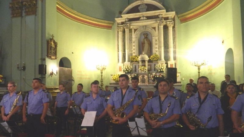 Las Fuerzas de Seguridad rindieron tributo a la Virgen
