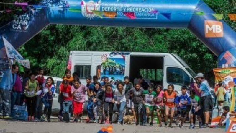 En Las Tejas, Valle Viejo, sigue “te juego una carrerita”