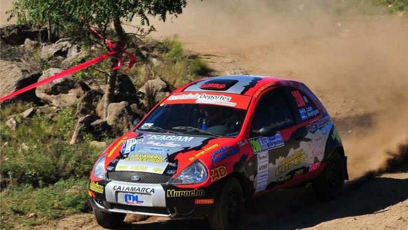 Miguelito Lobo dio la vuelta en el Rally de Córdoba