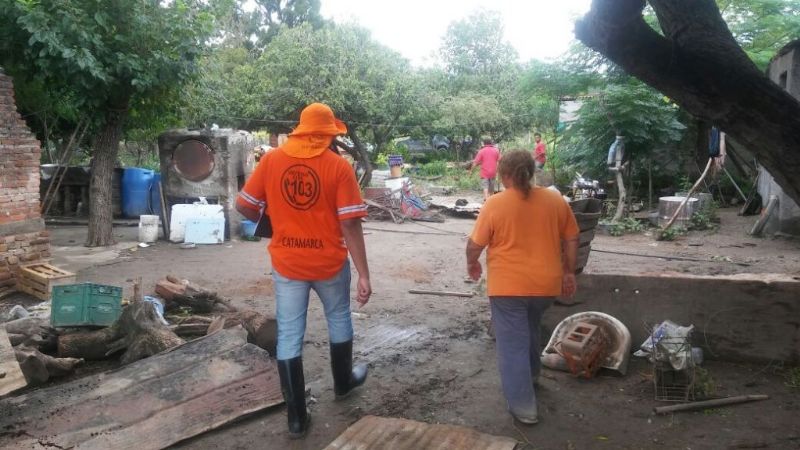 Defensa Civil asistió a familias de La Bajada y Amadores