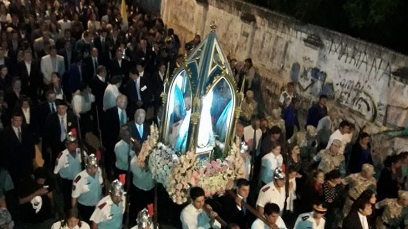 El pueblo caminó junto a la Morena del Valle