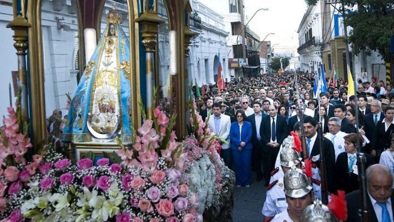 El pueblo caminó junto a la Morena del Valle