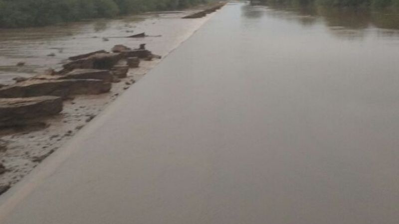 La ruta 60 tapada por el agua