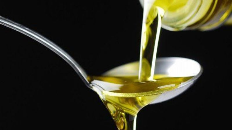 Prohíben en Santa Fe la venta del aceite de oliva riojano