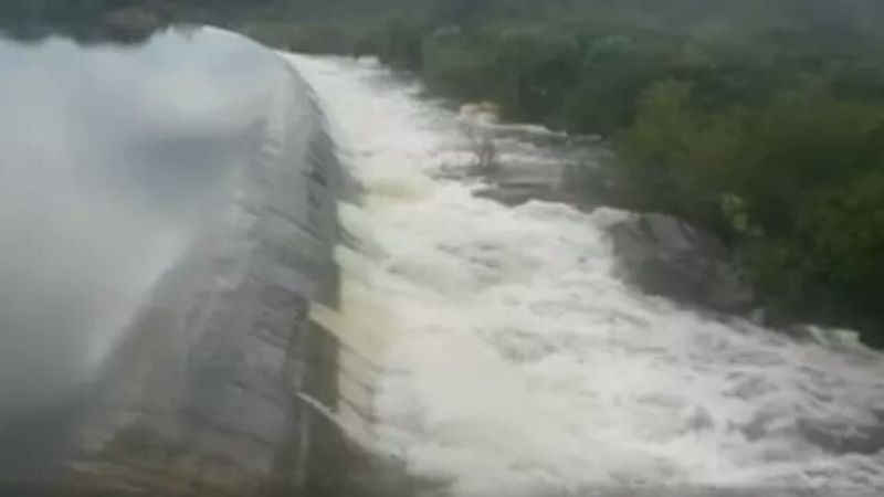 Diques del Este, llenos