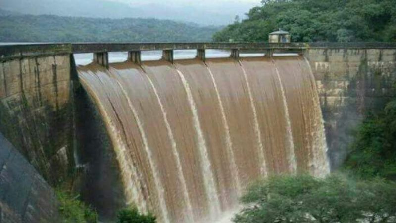 Diques del Este, llenos