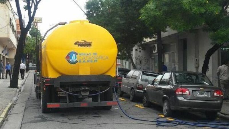 Aguas de Catamarca asiste a usuarios