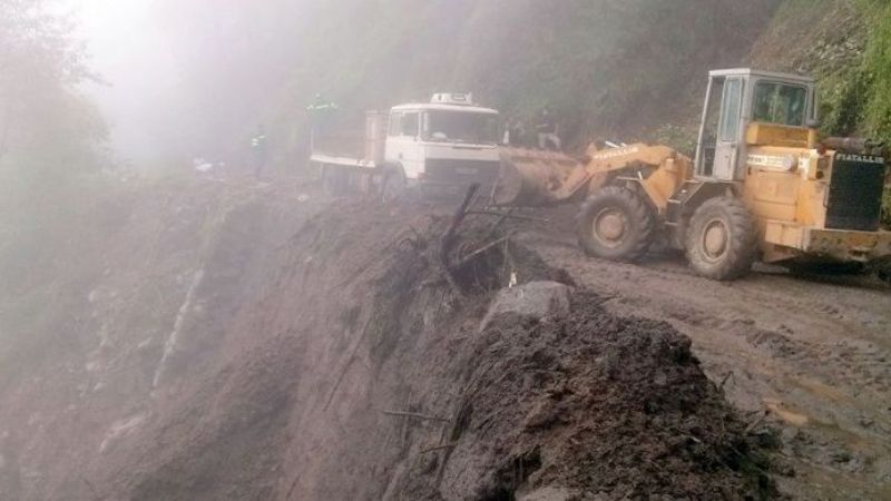 Cuesta del Clavillo continua intransitable hacia Tucumán