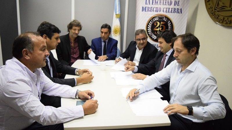 Diplomatura en Derecho Público Municipal y Parlamentario