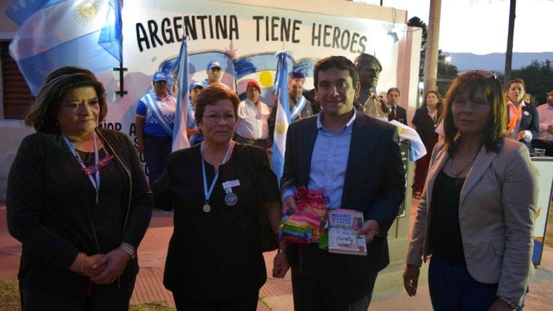 Homenaje a los veteranos de Malvinas