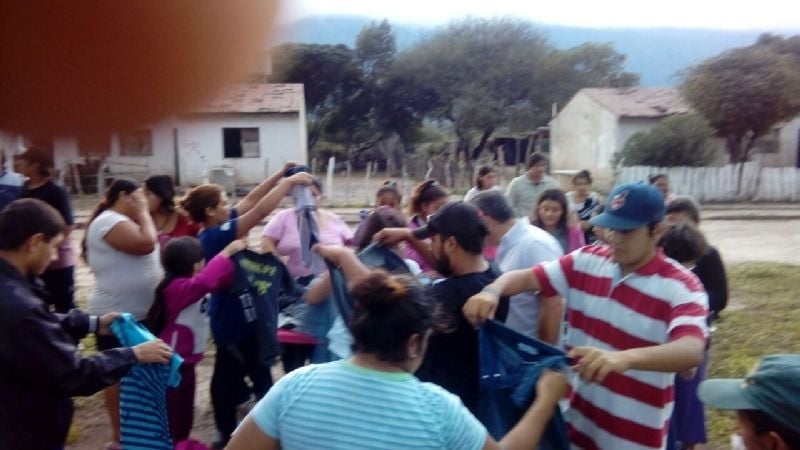 Campaña "Manos Solidarias"