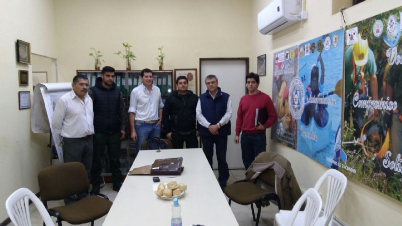 Solicitarán un helicóptero y aviones turbo hélices