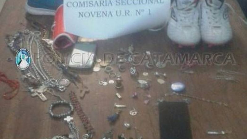 Aprehenden a un hombre que escapaba con elementos robados