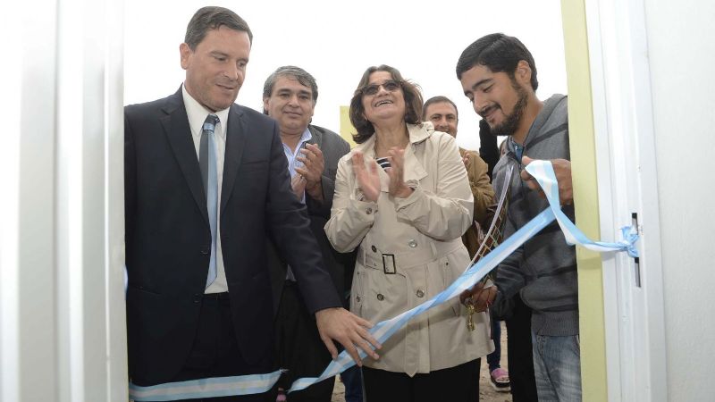 Lucía entregó otras 23 viviendas en el sur capitalino