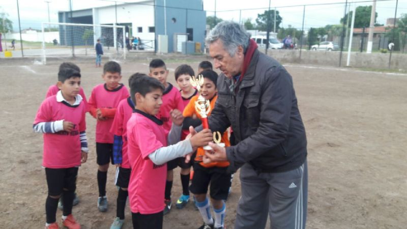 Torneo de Fútbol Infantil en el Polideportivo Municipal