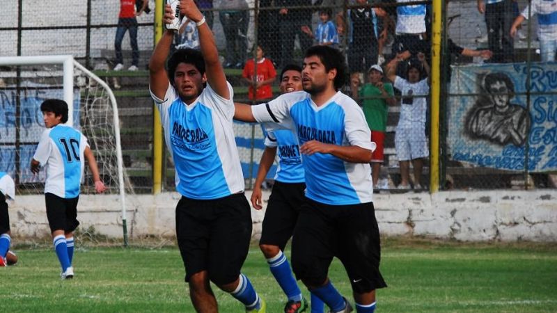 Policial goleó y se anota; “Defe” sufrió pero está adentro