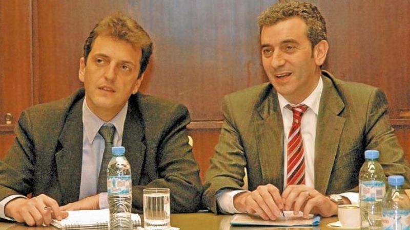 “Massa pesca en la misma laguna que el macrismo”