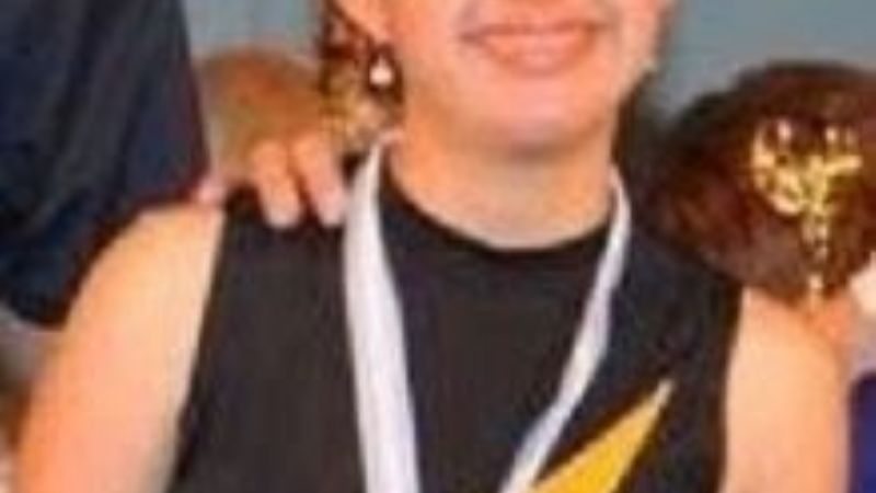 Ingalí Vergara con trofeos nacionales