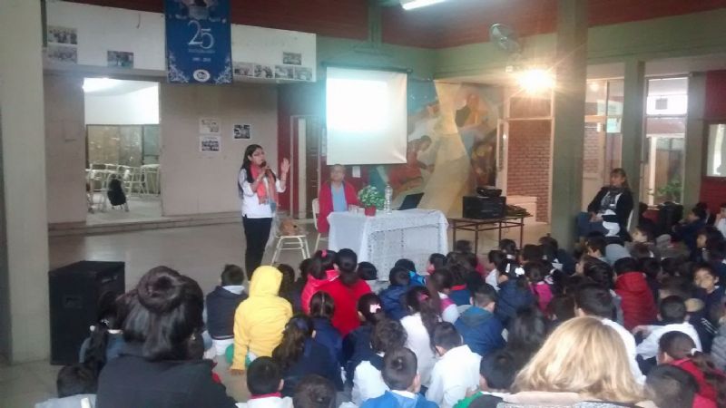 Charlas informativas en escuelas