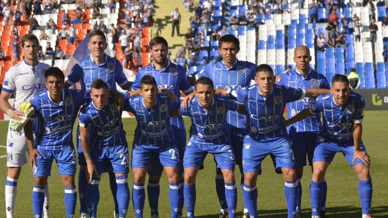 Godoy Cruz visita a Mineiro por la cima del Grupo 6