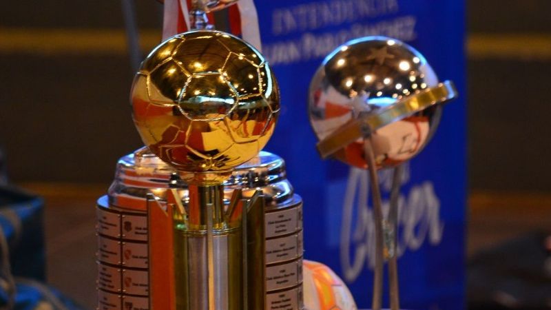 Fanáticos de River se “coparon” en Santa María