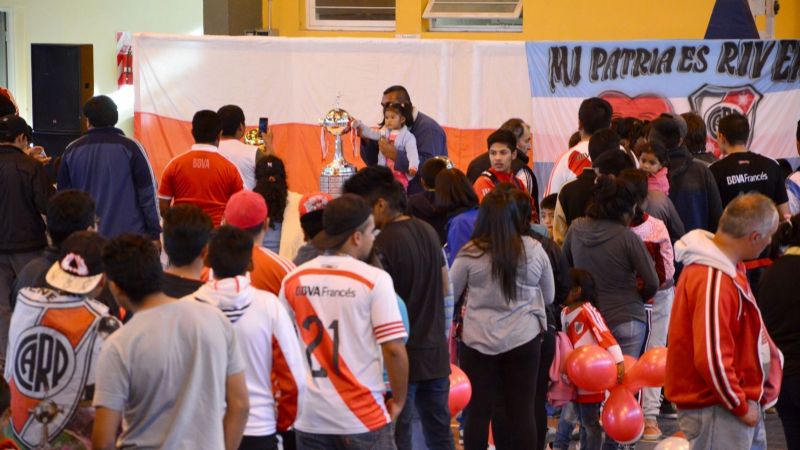 Fanáticos de River se “coparon” en Santa María
