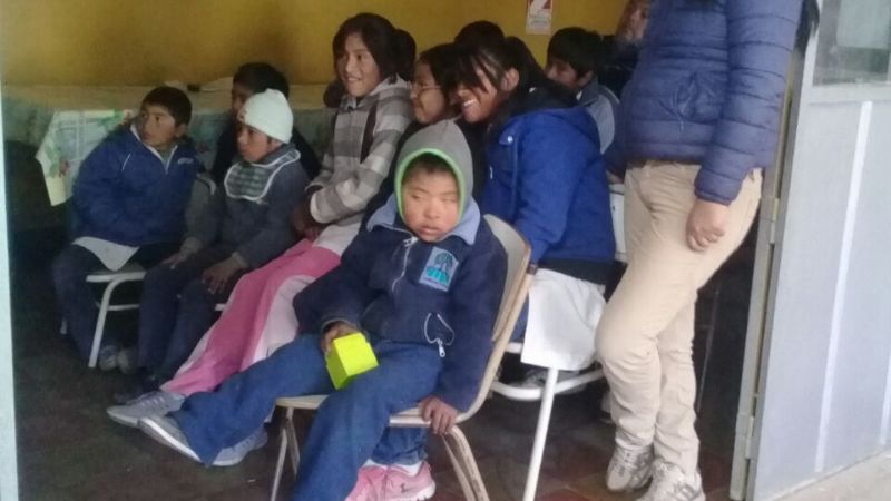 Niños de Los Nacimientos disfrutaron del Cine Móvil