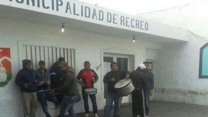 “Los sueldos municipales están por bajo de la línea de pobreza”