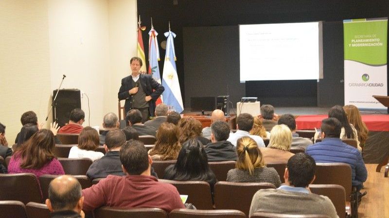 Capacitación sobre Gestión por resultados y Políticas Públicas