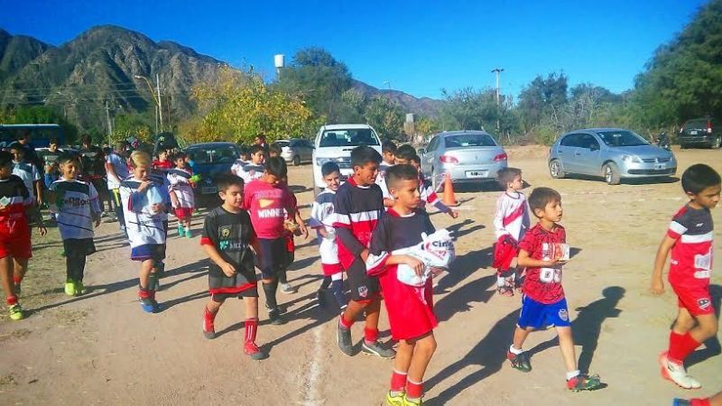 Escuela de Fútbol La Banda en Encuentro Infantil en Belén