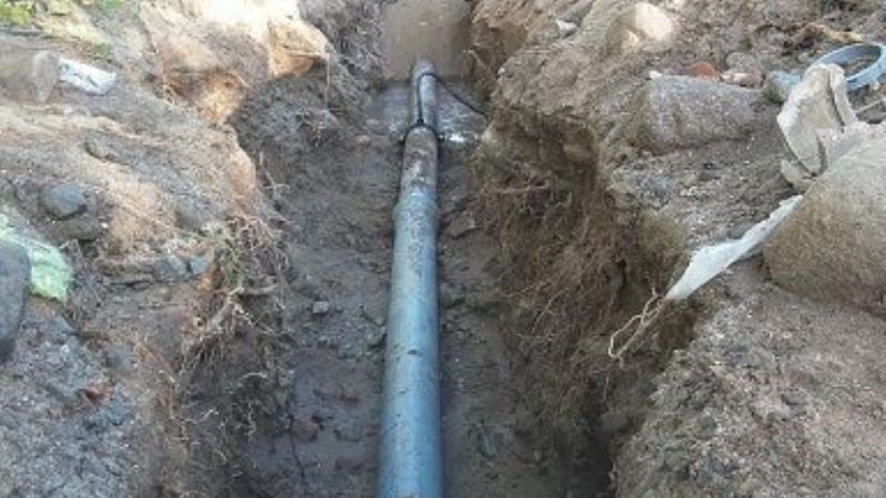 Desobstaculizaron conductos de agua potable en Chumbicha