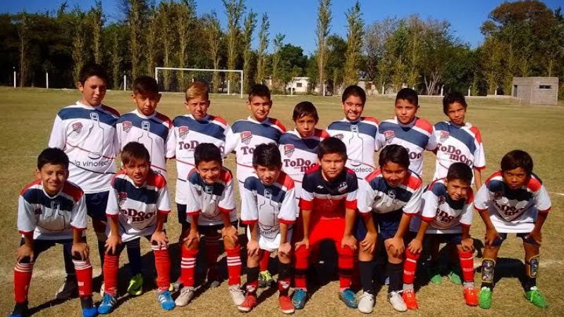 Exitoso paso de La Carrera ante Independiente de San Antonio