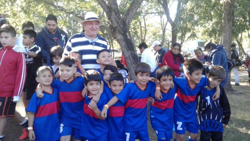 Escuela "Soy Indio" logró un meritorio lugar en Santiago