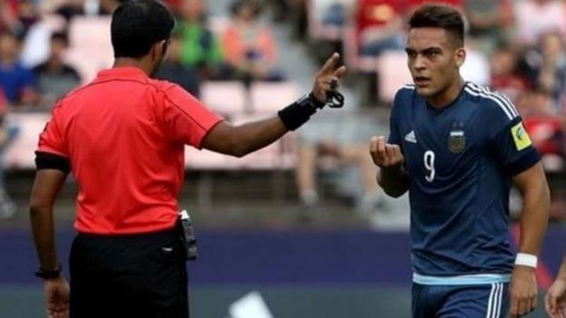 Lautaro Martínez, el primer “video expulsado” de la Argentina