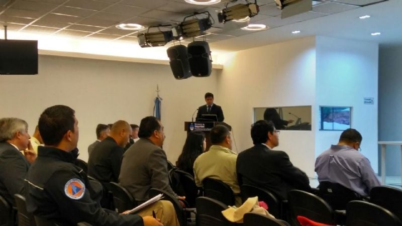 Defensa Civil dio a conocer en Buenos Aires las bondades del SAT