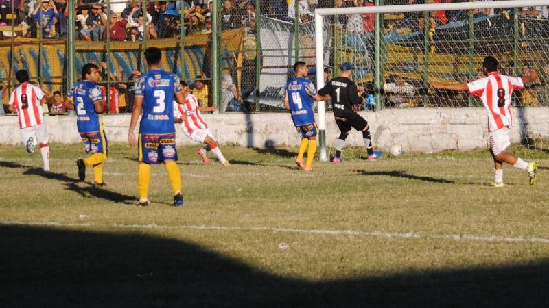 Villa Cubas-Policial 2 a 2 y el “1” para el “León