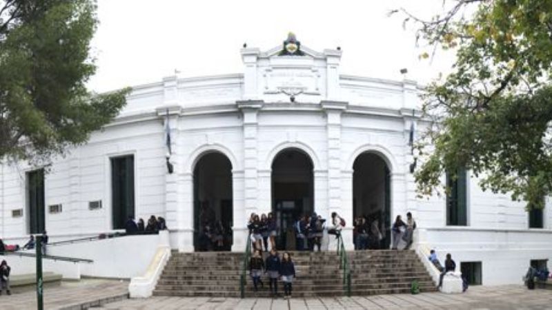 Hasta el 9 de junio, pueden acceder a las Becas de Ayuda Económica