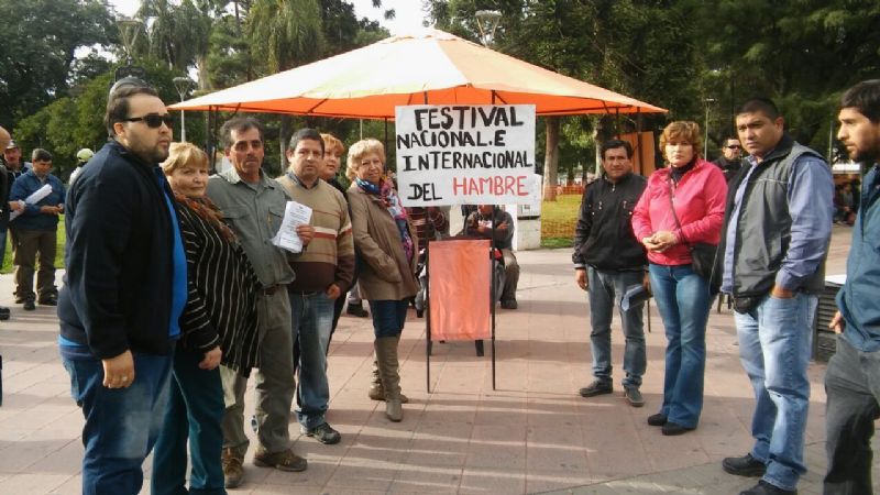 Trabajadores de El Alto instalaron carpa en la Plaza