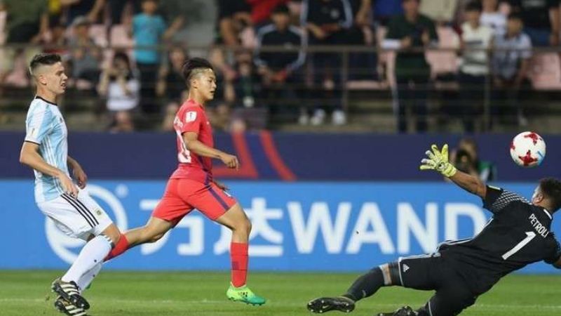 Mundial Sub 20: Argentina perdió y tiene un pie afuera