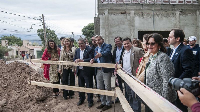 Lucía y Jalil recorrieron obras con Frigerio