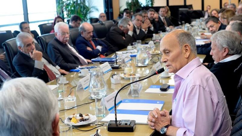 "Sigamos trabajando por el país que nos merecemos"